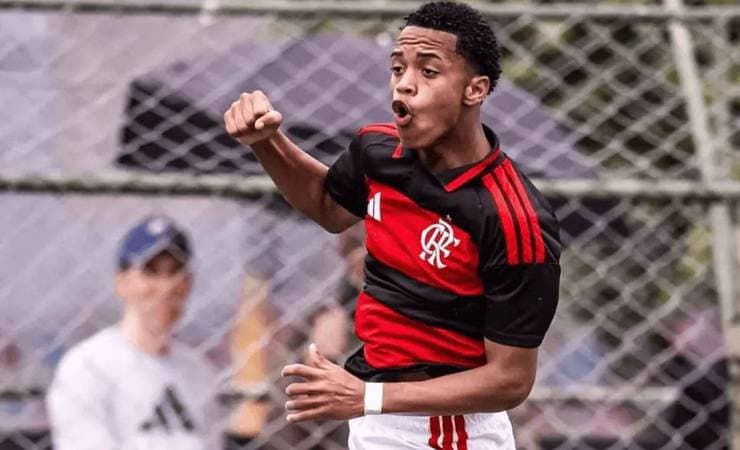 Clubes europeus monitoram Pavuna e Flamengo evita discutir transferência