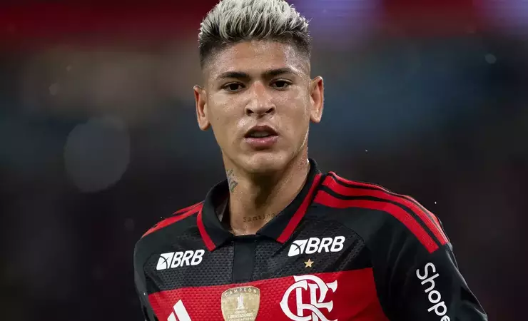 Flamengo monitora recuperação de Jorge Carrascal e avalia retorno