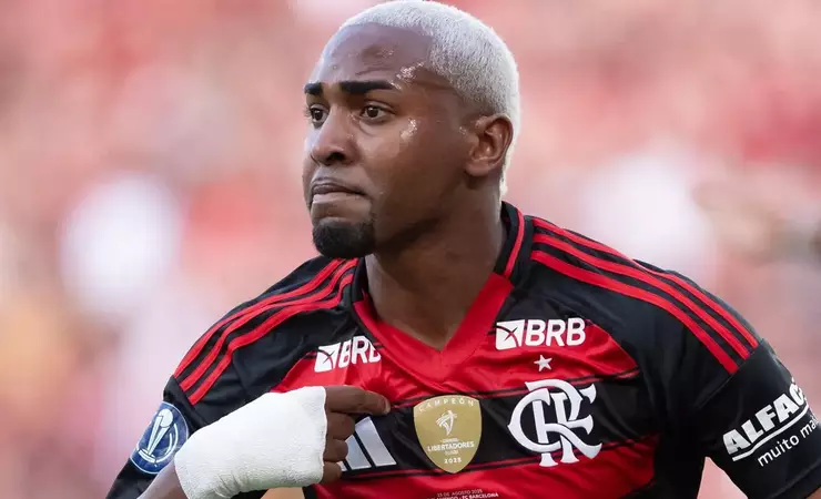 Lorran ganha chance no Flamengo e pode ser titular contra a Chapecoense