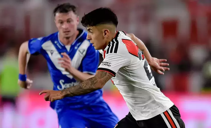 Erro de Thiago Almada vira crítica após empate do River com o Vélez