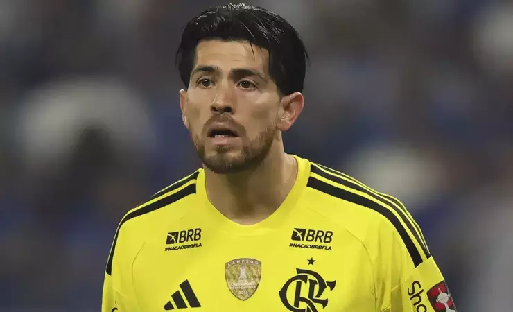 Queda de rendimento de Agustín Rossi pressiona a comissão do Flamengo