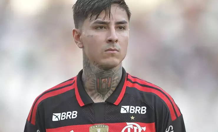 Flamengo negocia renovação de Erick Pulgar e aguarda resposta do volante
