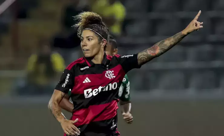 Flamengo vence a Ferroviária por 1 a 0 e fica perto da semifinal