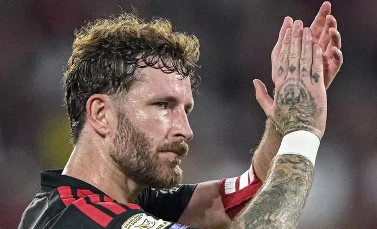 Flamengo precisa renovar com Léo Pereira para evitar perdas em 2027
