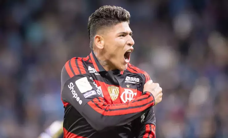 Flamengo vence o Mirassol por 2 a 0 e fica a um ponto do Palmeiras