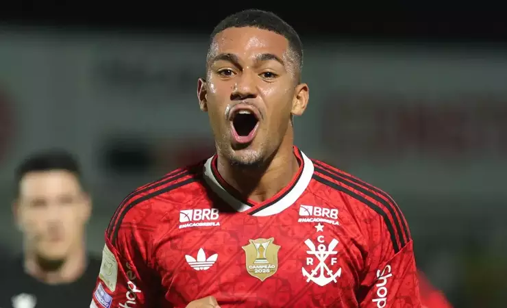 Flamengo vence o Remo por 1 a 0 no Mangueirão e assume liderança momentânea