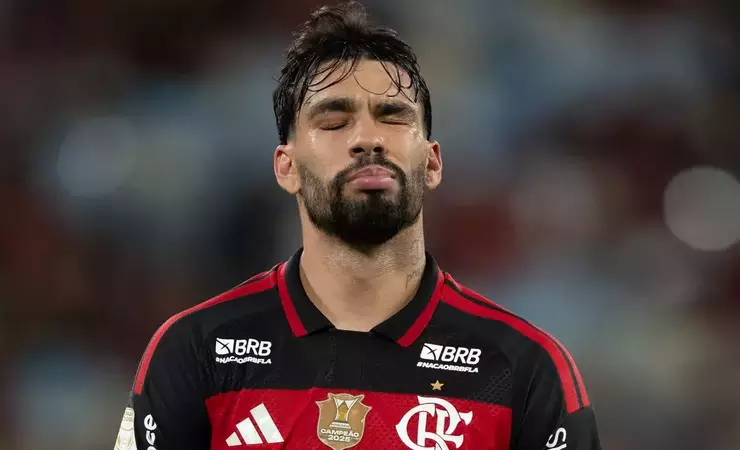 Flamengo vence o Corinthians por 2 a 1 e reassume a liderança no Brasileirão