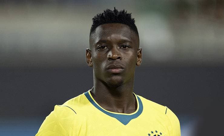 Juíza autoriza citação de Luiz Henrique durante convocação da Seleção