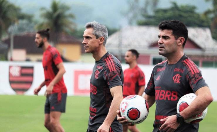 Após Isla, Filipe Luís e João Gomes, mais um jogador do Flamengo testa positivo para Covid-19