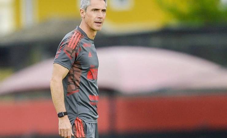 Jogador do Flamengo testa positivo para Covid-19 ao se apresentar na seleção