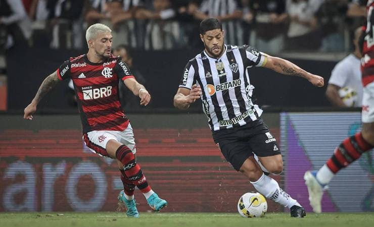 Flamengo perde novamente para o Atlético-MG, mas gol de Lázaro diminui prejuízo no jogo de ida da Copa do Brasil
