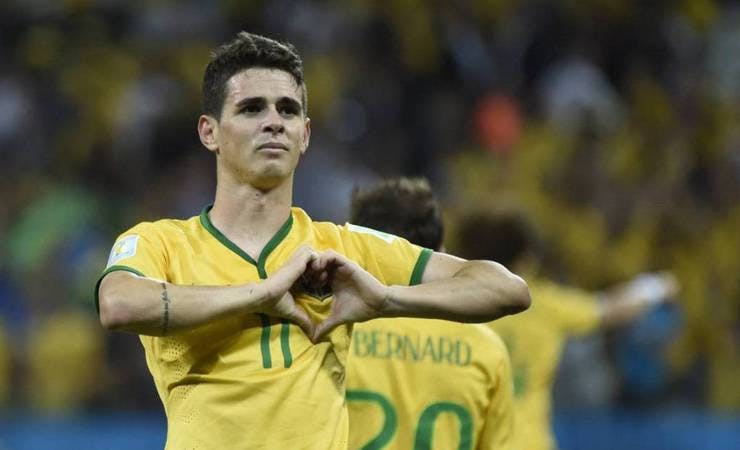 Empresário trava empolgação com Oscar no Flamengo: 'Não estou otimista'