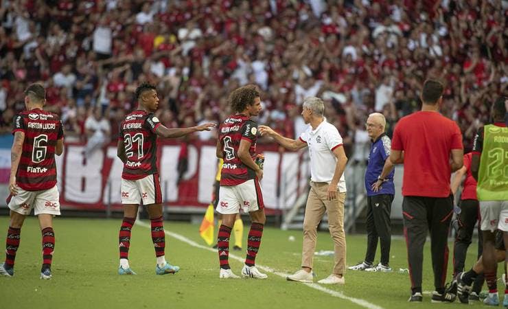 Paulo Sousa reclama de pênalti não marcado para o Flamengo