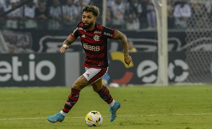 Dorival Júnior sai em defesa de Gabigol após derrota do Flamengo na Copa do Brasil