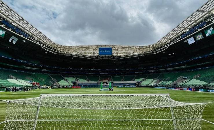 Palmeiras inicia venda e já atualiza parcial de ingressos para jogo contra o Flamengo