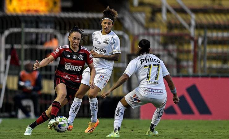 Cristiane celebra vitória do Santos sobre o Flamengo, mas alerta: “Não podemos vacilar”