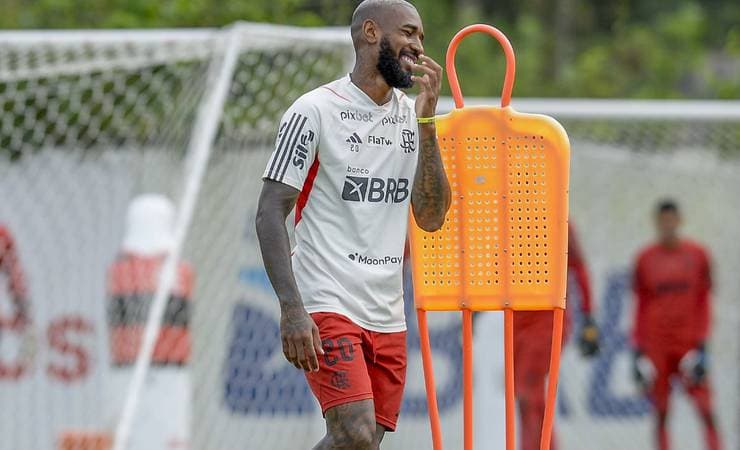 Jorge Sampaoli destaca meio-campista Gerson como pilar do Flamengo