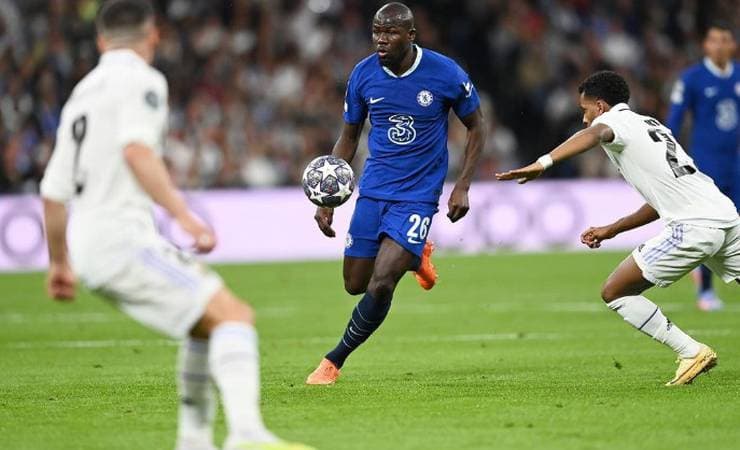 Algoz do Flamengo no Mundial acerta contratação do zagueiro Koulibaly, do Chelsea
