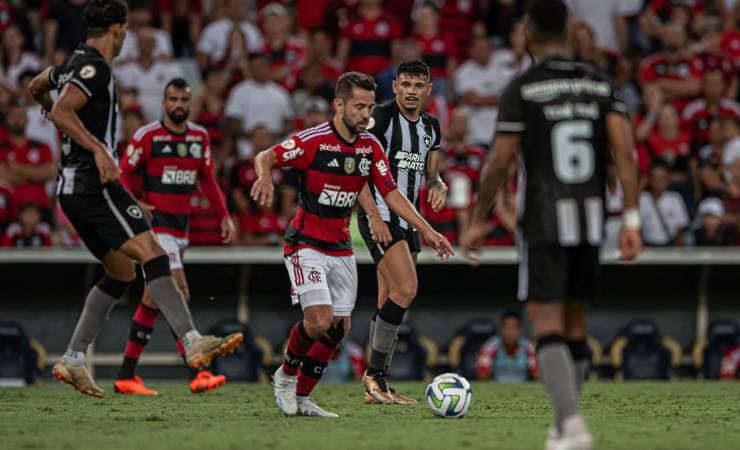 Éverton Ribeiro mira classificação do Flamengo na Libertadores: “Foco total”