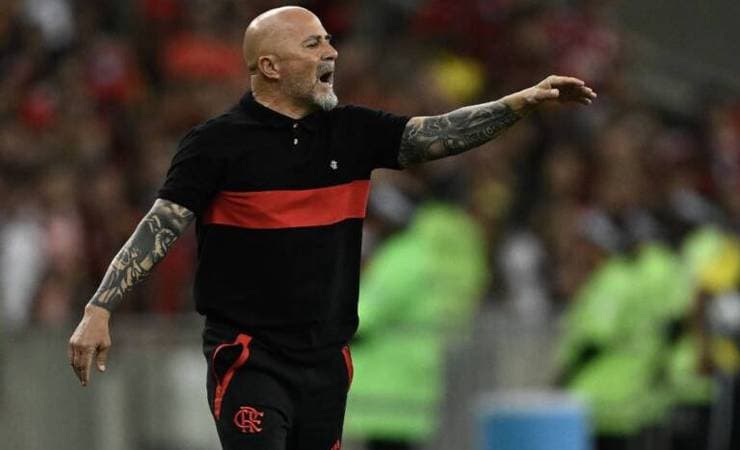 Sampaoli sai em defesa do elenco do Flamengo: “Não concordo com a falta de vergonha”