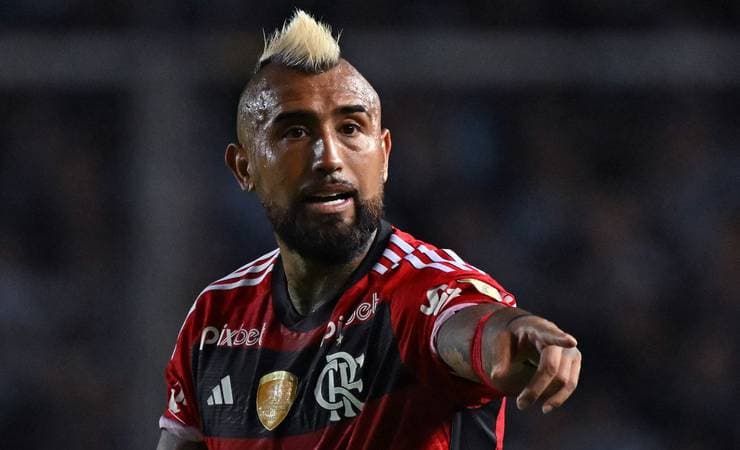 Flamengo anuncia a rescisão de contrato do volante Arturo Vidal