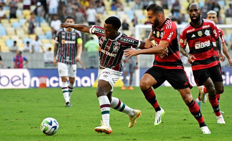 Fluminense e Flamengo têm gols anulados e ficam no 0 a 0 no Maracanã