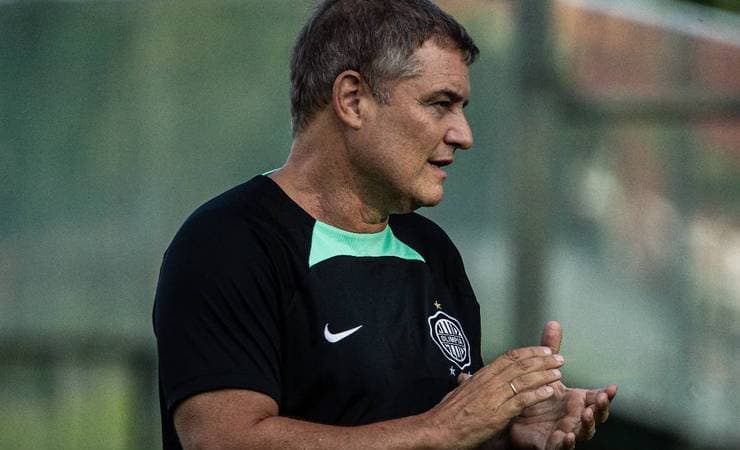 Rival do Flamengo na Libertadores, Olimpia demite Diego Aguirre após eliminação