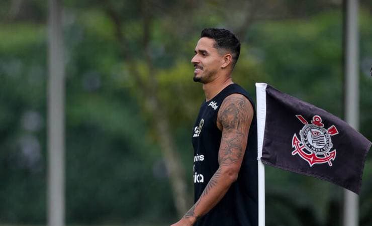 Chapéu no Flamengo? Veja como Corinthians venceu concorrência para fechar com Veríssimo