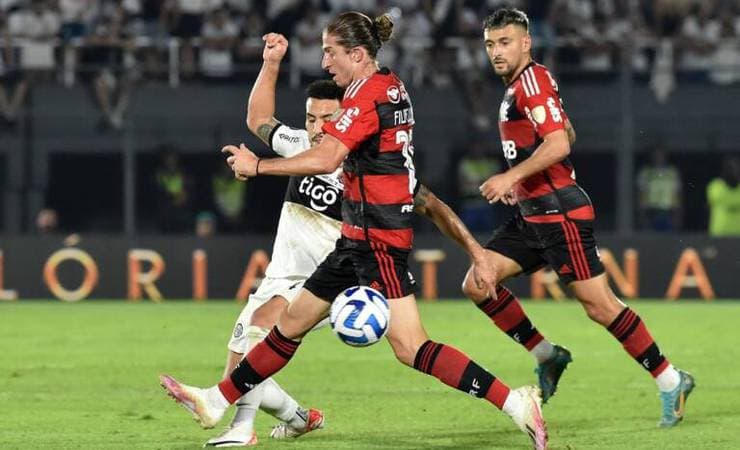 Após eliminação na Libertadores, Filipe Luís vê emocional ruim do Flamengo