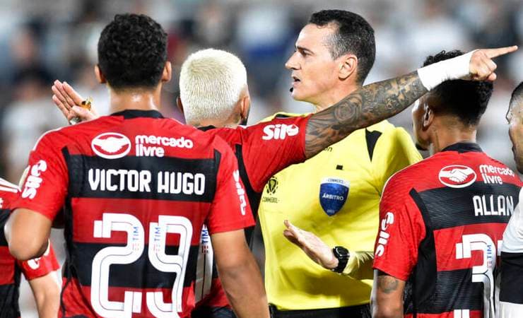 Gabigol culpa arbitragem por eliminação do Flamengo na Libertadores: “Roubo muito grande”