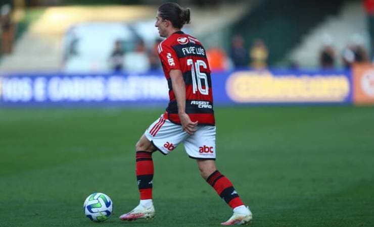 Sampaoli explica sequência de Filipe Luís no Flamengo: “Dá mais tranquilidade”