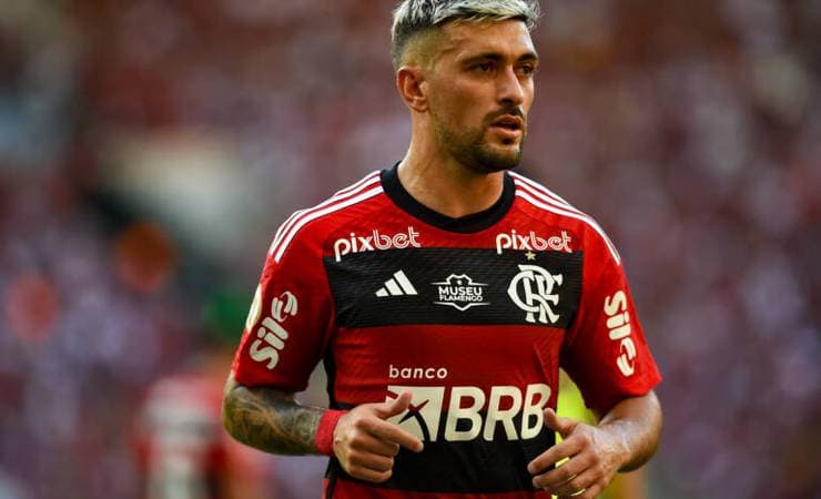 Arrascaeta e Luiz Araújo sofrem mesma lesão, e preocupam para sequência decisiva do Flamengo