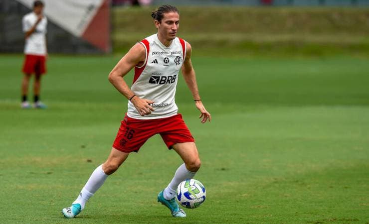 Filipe Luís projeta duelo entre Flamengo e São Paulo na final da Copa do Brasil
