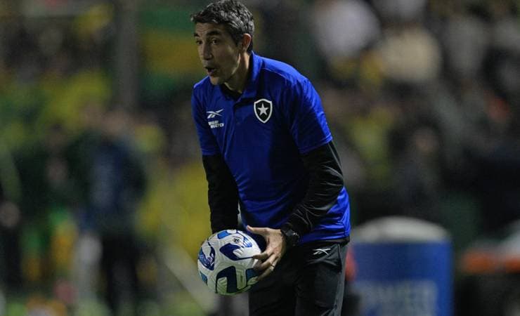 Bruno Lage volta a reclamar de data do clássico entre Botafogo e Flamengo