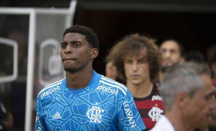 Hugo, do Flamengo, se pronuncia após falha contra o Ceará: 'Jamais vai faltar a vontade de evoluir'