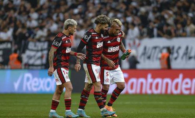VP do Flamengo descarta saídas de grandes estrelas do elenco em 2022 e cita nome: 'Não nos interessa vender'