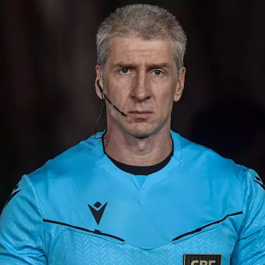 Caravina critica Anderson Daronco por não expulsar Wendell no Flamengo x São Paulo